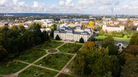 Poppelsdorfer_Schloss_und_Botanischer_Garten.jpg